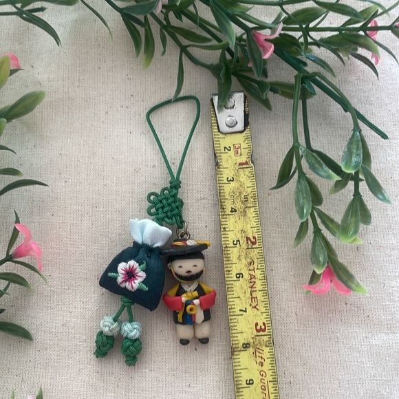 Traditional Korean Hanbok Man Keychain Purse Charm with Mini Pouch NEW - Picture 11 of 12